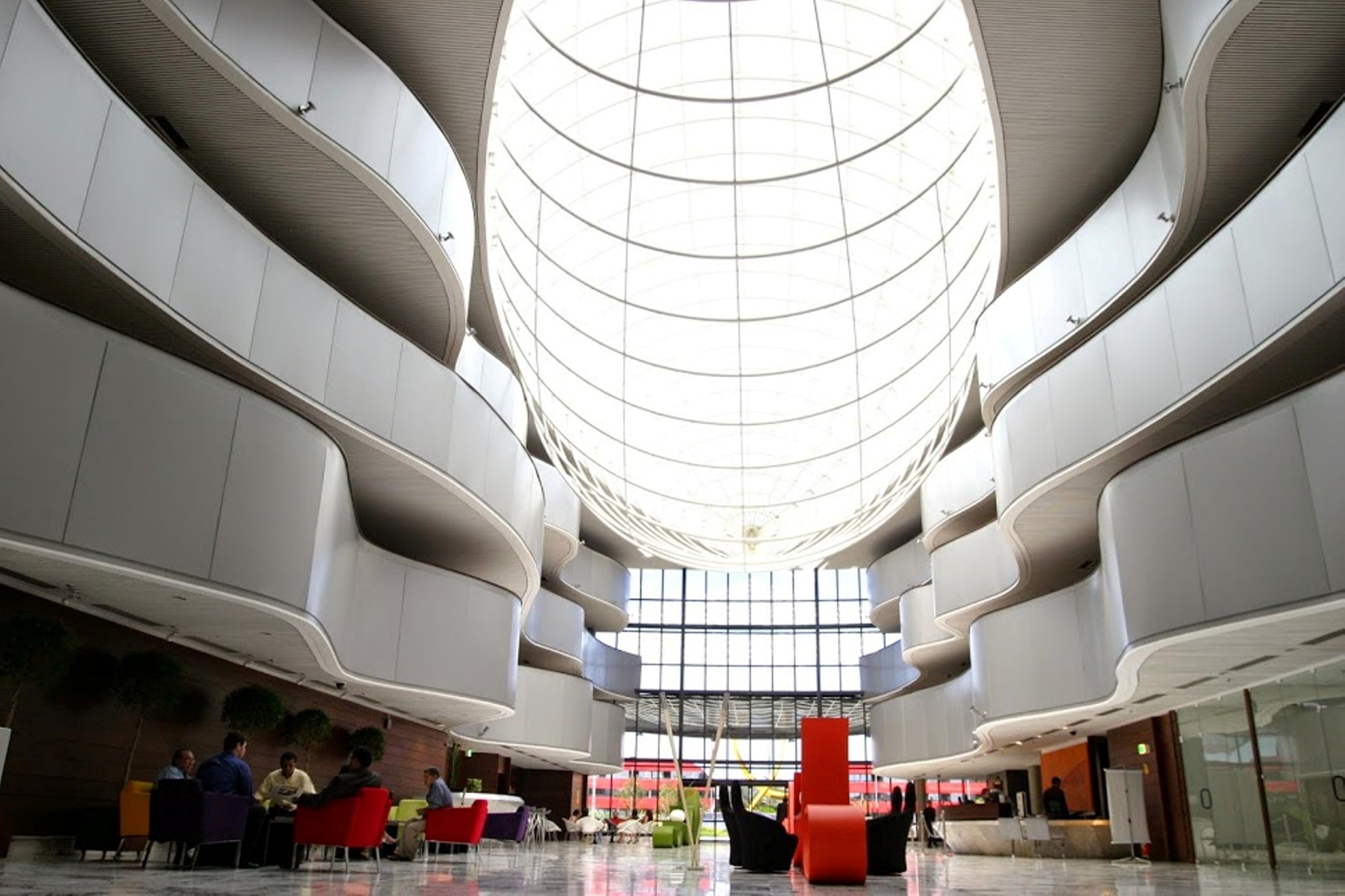 Отель Royal Tulip Brasilia Alvorada Экстерьер фото The atrium